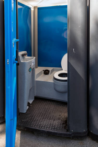 Best Construction site porta potty rental  in Mathews, VA
