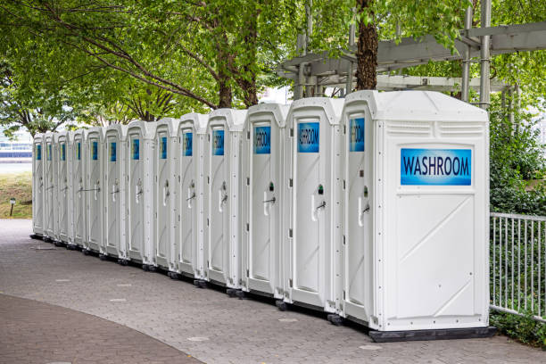 Best Portable toilet rental cost  in Mathews, VA